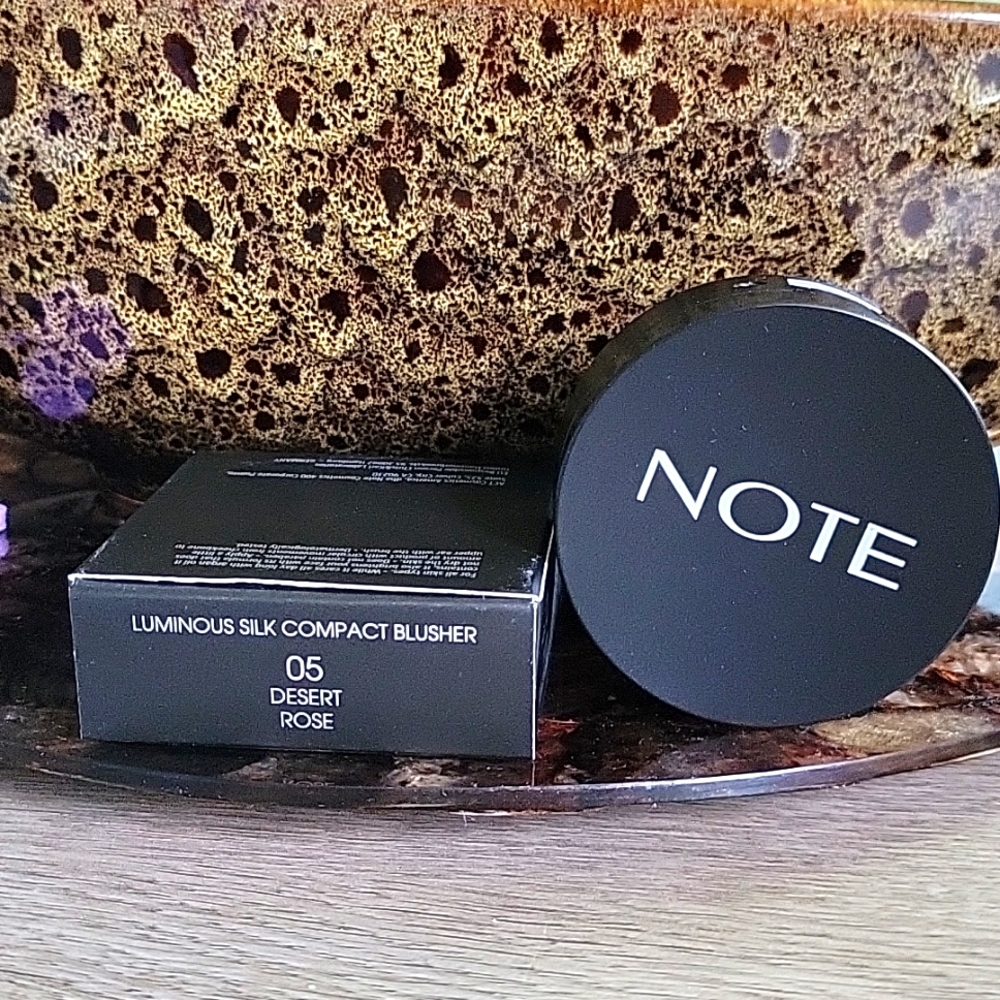 Note Luminous Silk Compact Blusher